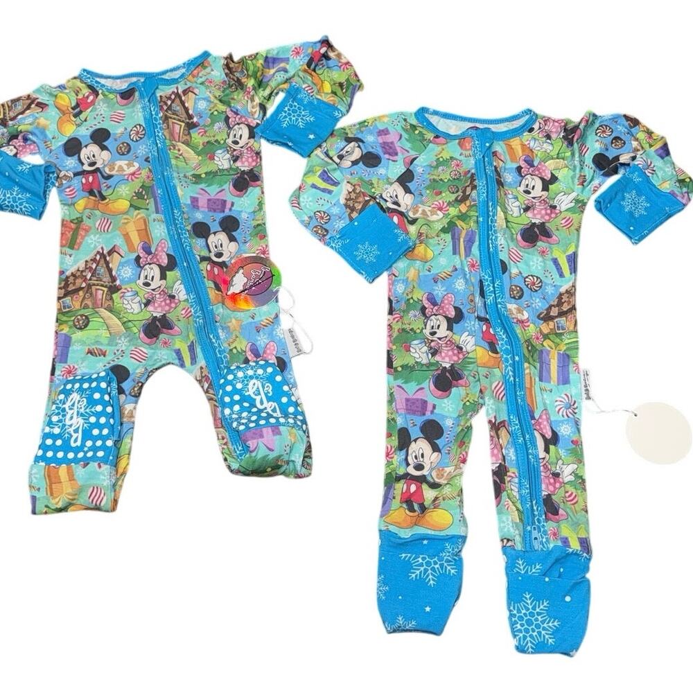 NWT Mickey & Minnie Christmas Bamboo Zip Onesie Disney 6-12 Months Grippy Feet - Picture 3 of 14